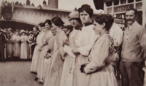 An Imperial Honour for French Workers: General Gilinski Decorating Women